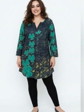 Lily Green Floral Clover Print Tunic